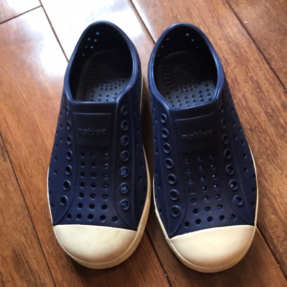 Native - Jefferson Child Shoes Size 10 (C10)